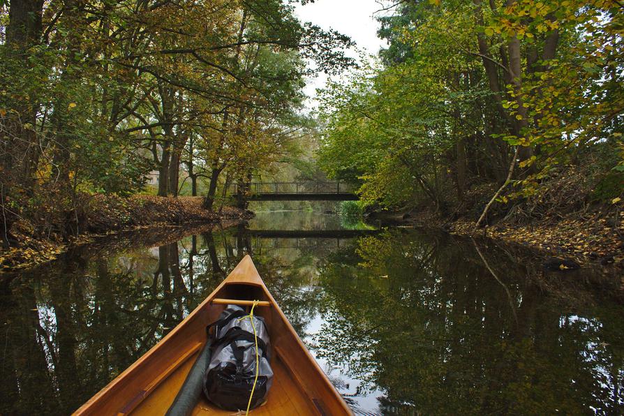 Wanderwegbrücke der Schuster-Acht beim Gut Rastorf