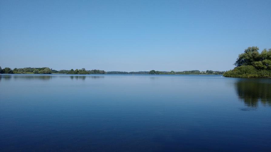 der Kleine Plöner See gegen Abend der Kleine Plöner See gegen Abend