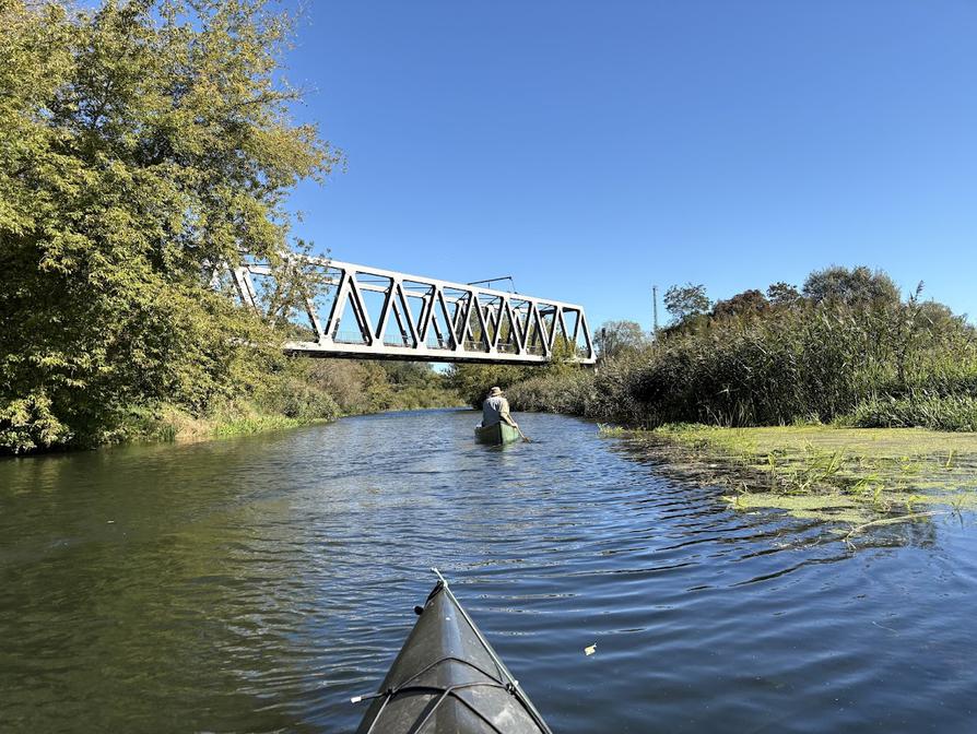 flussaufwärts nach Sanzkow zurück
