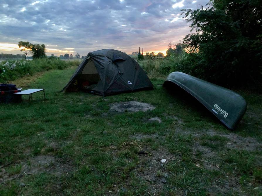 Auf dem Biwakplatz Linumhorst Auf dem Biwakplatz Linumhorst