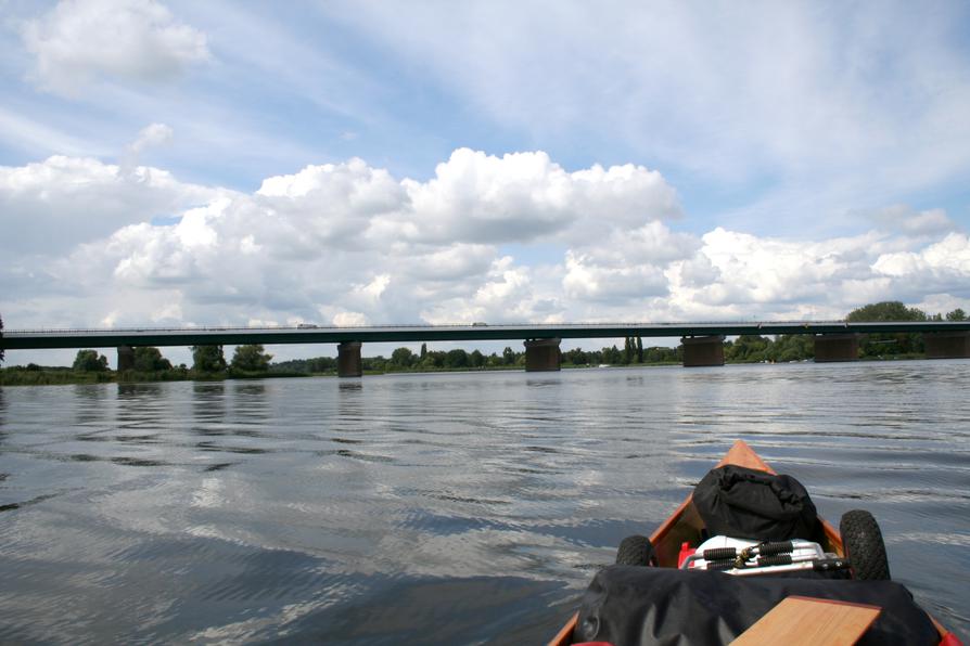 Autobahnbrücke vor Kleinem Zernsee