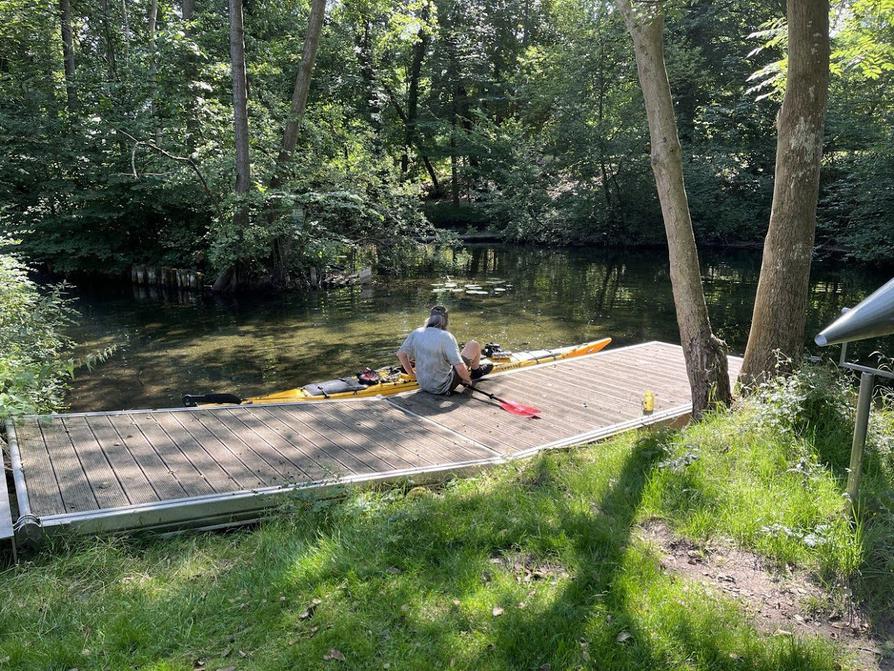 Schwimmsteg an der Einsetzstelle Ölmühle