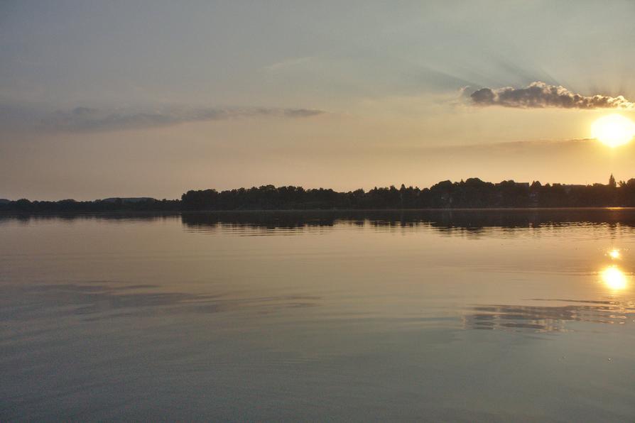 Sonnenaufgang über dem Kleinen Plöner See