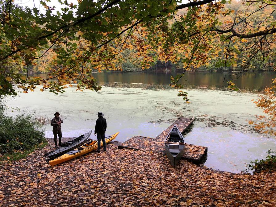 vor Tourenstart auf dem Rosensee