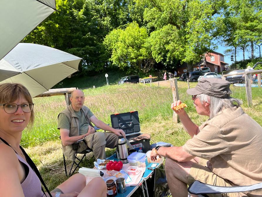 Gemütliche Pause an der Stör Gemütliche Pause an der Stör