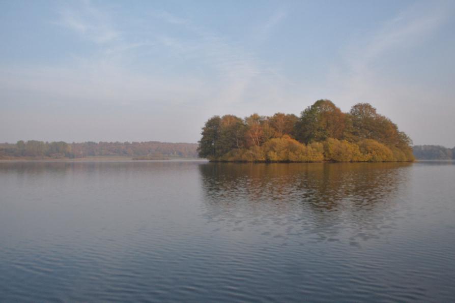 die Sonneninsel in der Herbstsonne