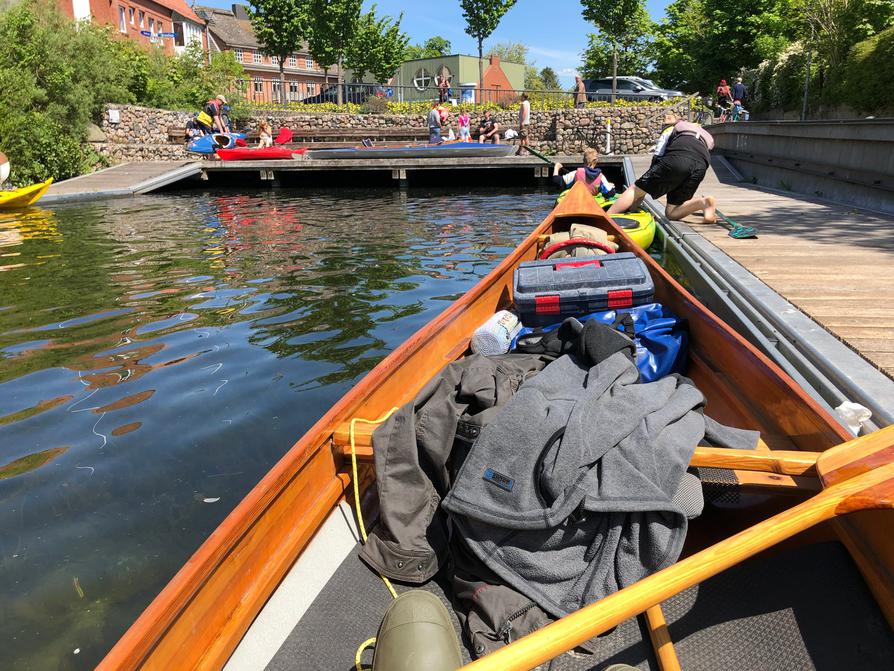 zurück im Bootshafen Plön