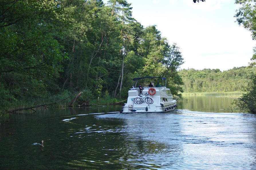 Charterboot in der Dollbek