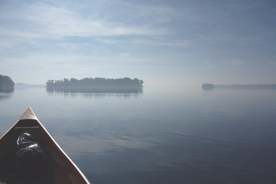 die Insel Olsborg im Dunst