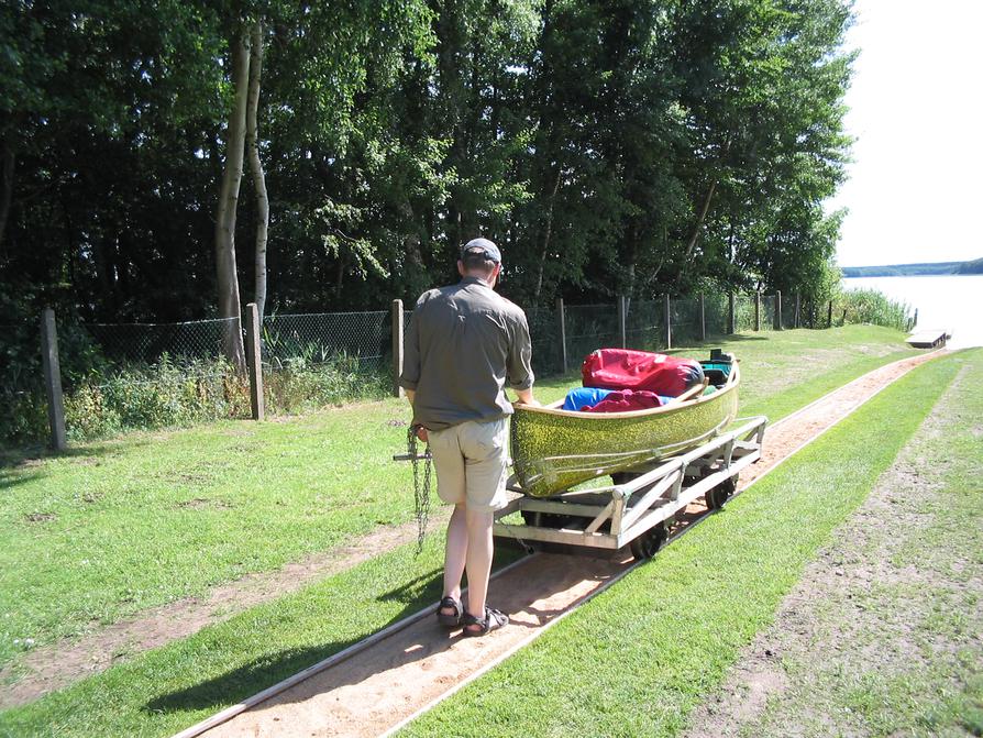 leichte Lore an der Schleuse Zwenzow