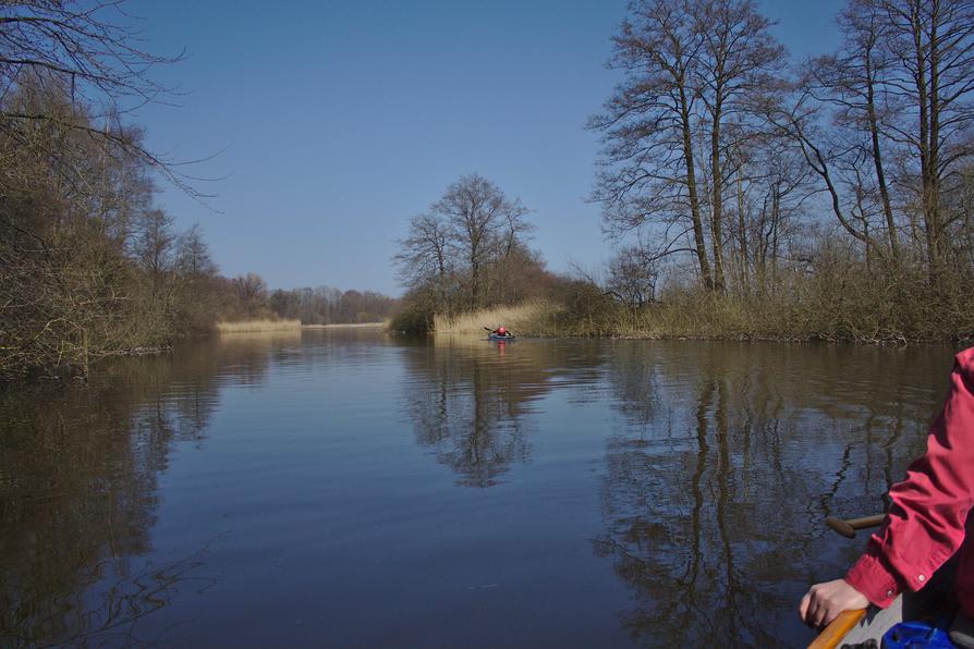 Auf dem Eider-Ring-Kanal