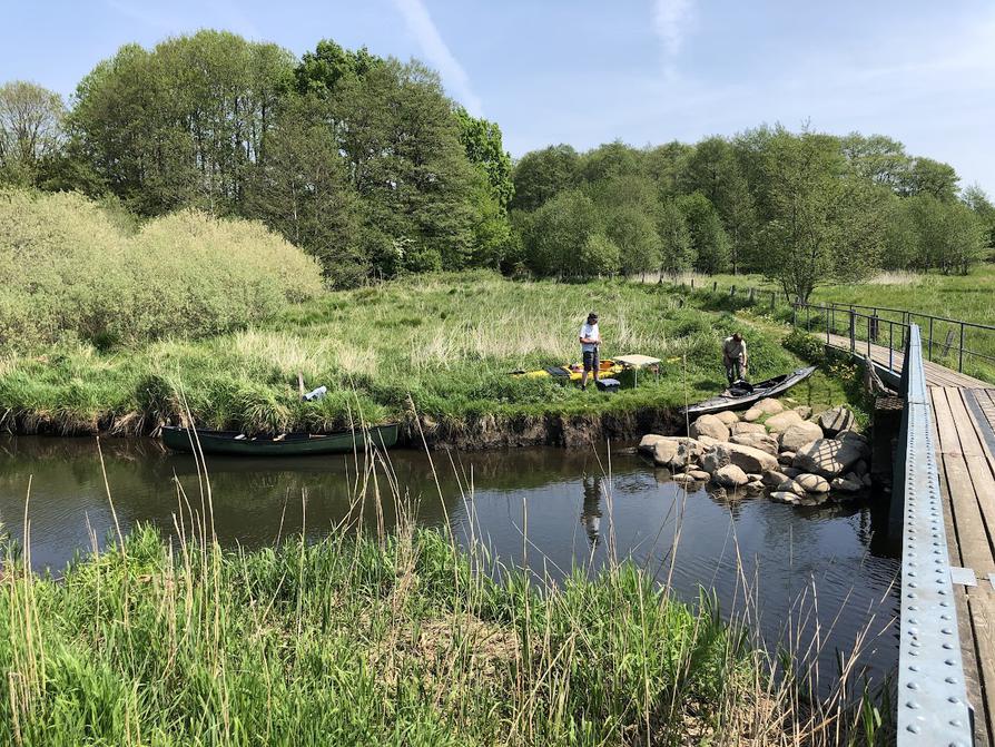 Pause an der "Blauen Brücke"