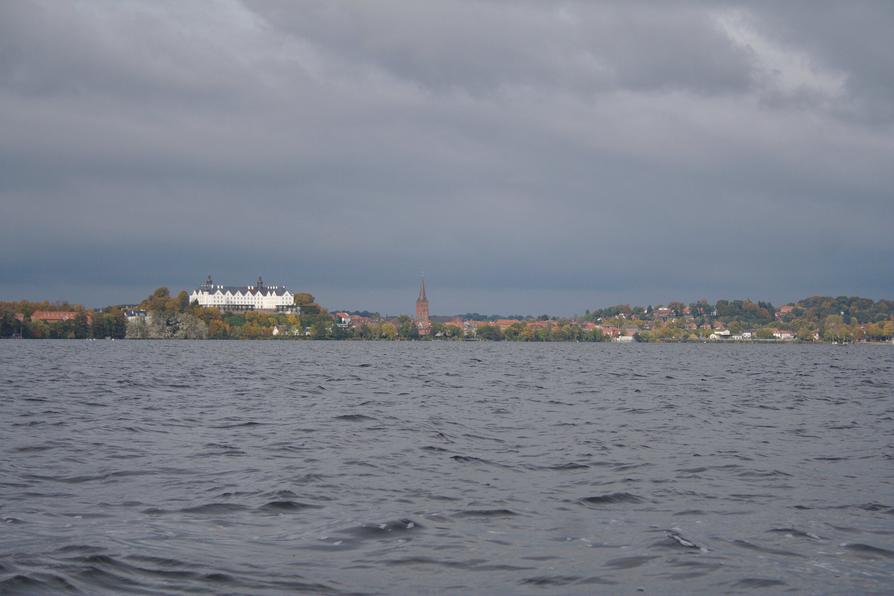 Plöner Schloss und Stadtansicht