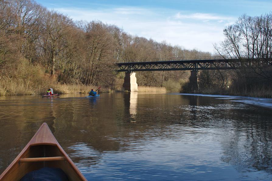 Eisenbahnbrücke über die Schwentine bei Oppendorf Eisenbahnbrücke über die Schwentine bei Oppendorf